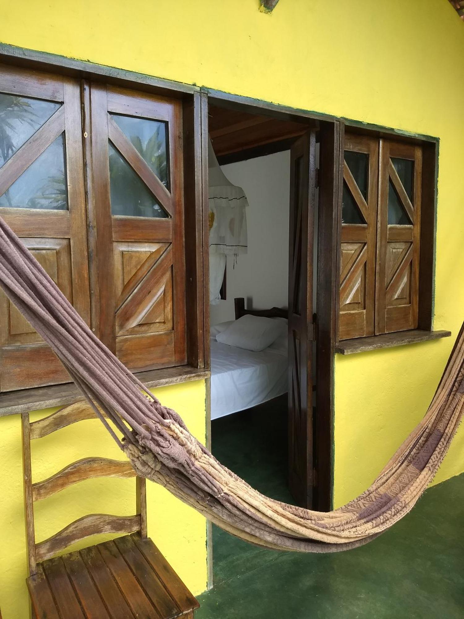 Chale Na Da Tiririca Lodge *